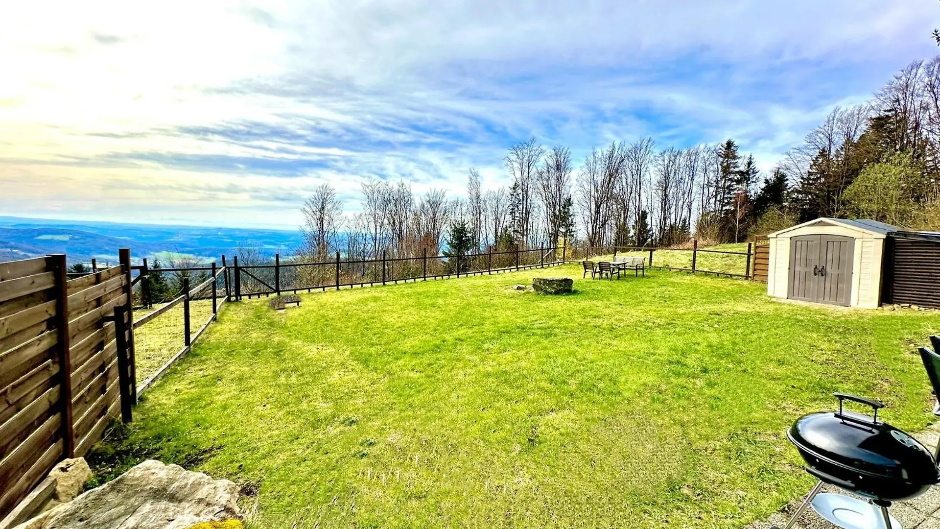 Gemuetliches Alpenblick Berg-Bungalow + Grosser Garten + Netflix! Schofweg Holiday home