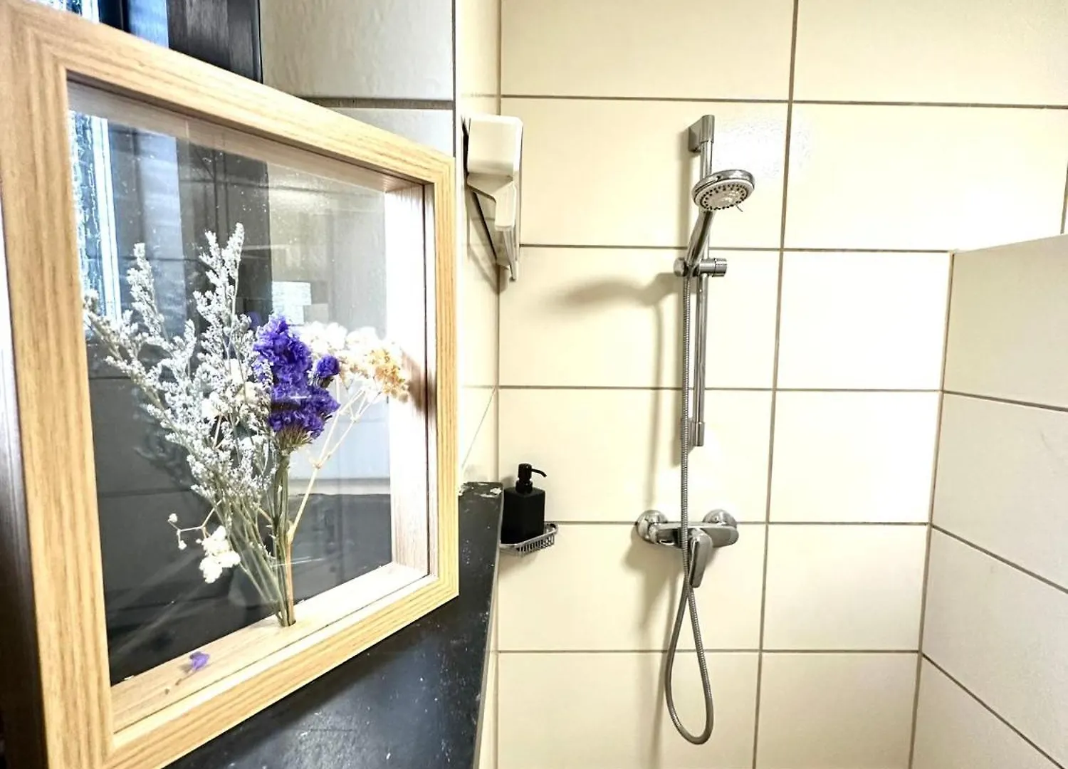 Gemuetliches Alpenblick Berg-Bungalow + Grosser Garten + Netflix! Schofweg 0*,