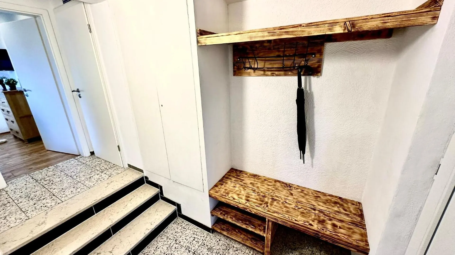 Gemuetliches Alpenblick Berg-Bungalow + Grosser Garten + Netflix! Schofweg 0*,  Germany