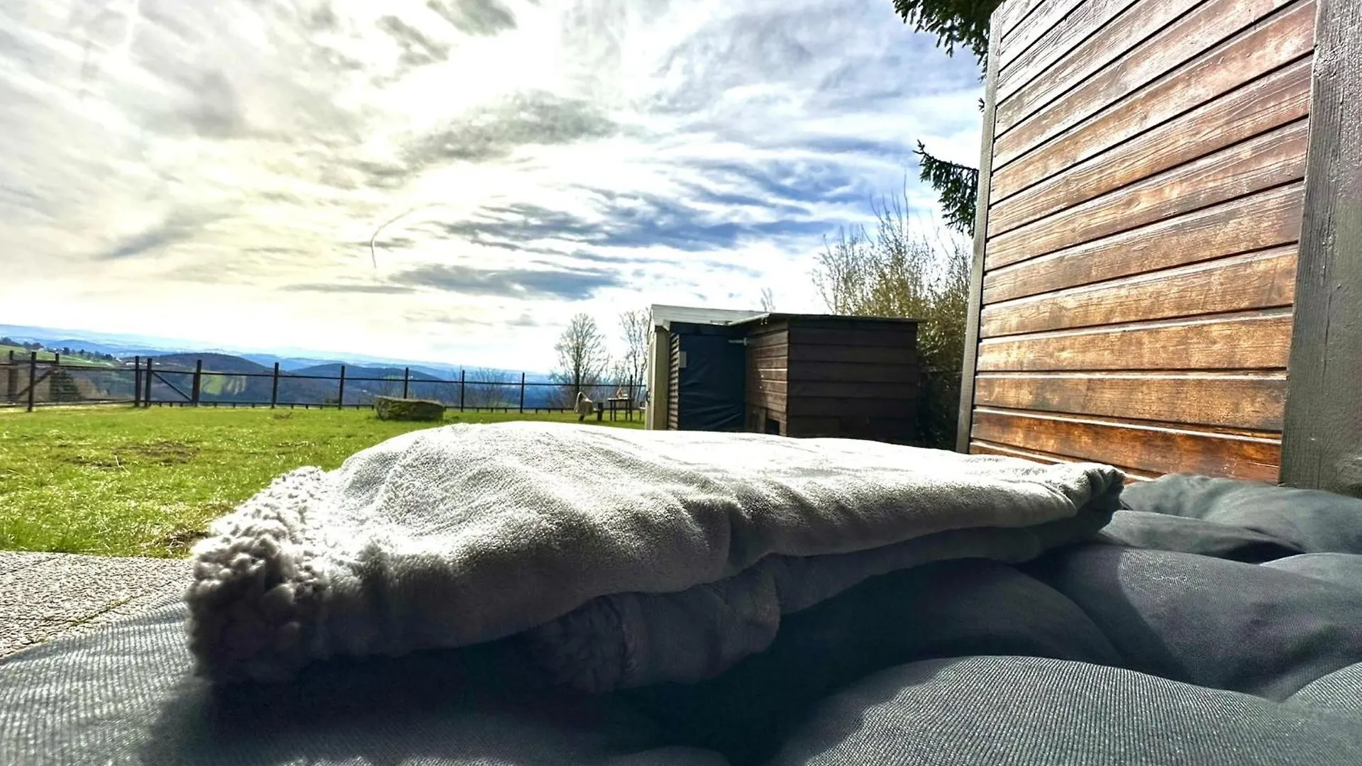 Gemuetliches Alpenblick Berg-Bungalow + Grosser Garten + Netflix! Schofweg Holiday home