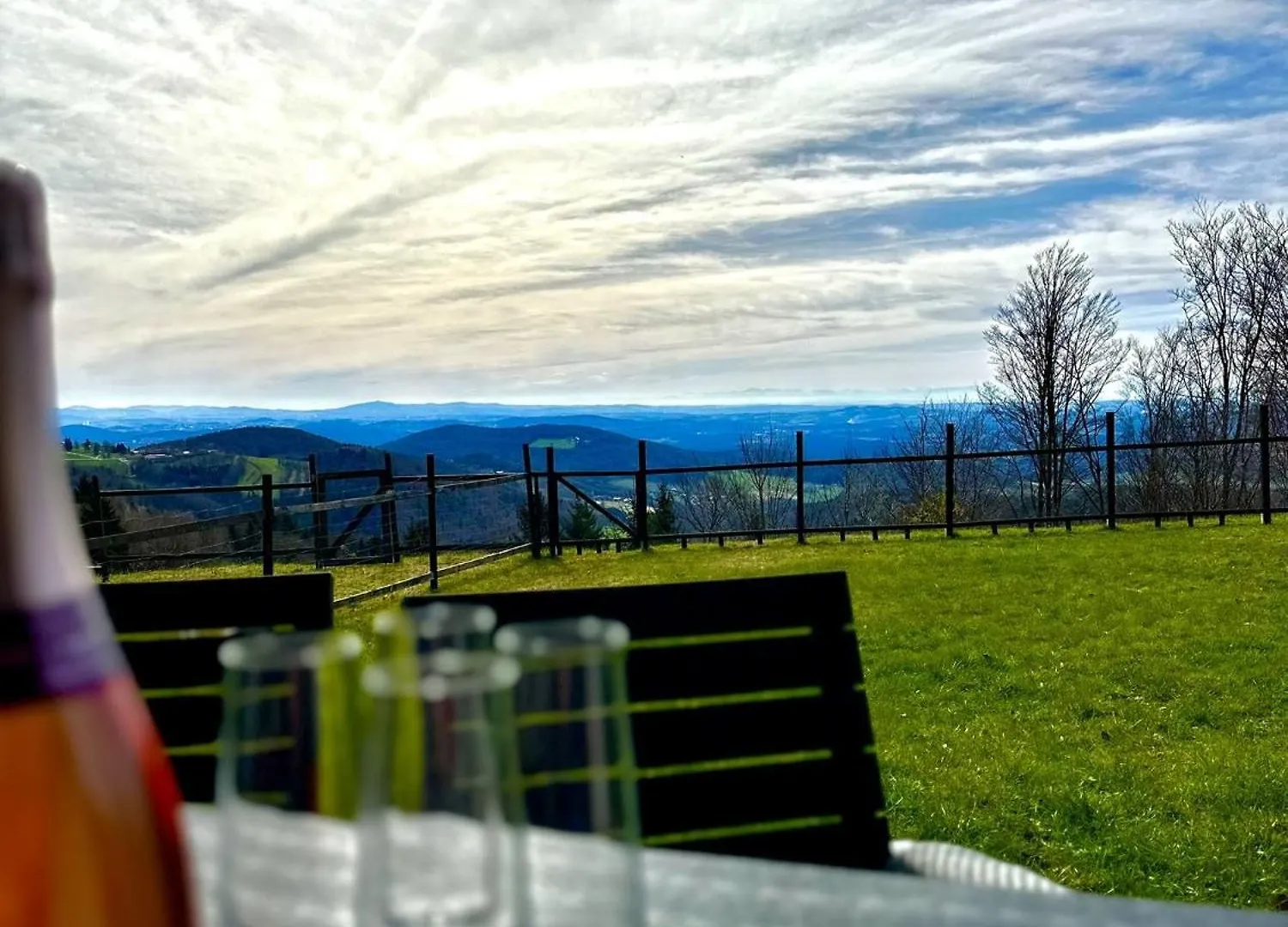 Holiday home Gemuetliches Alpenblick Berg-Bungalow + Grosser Garten + Netflix! Schofweg
