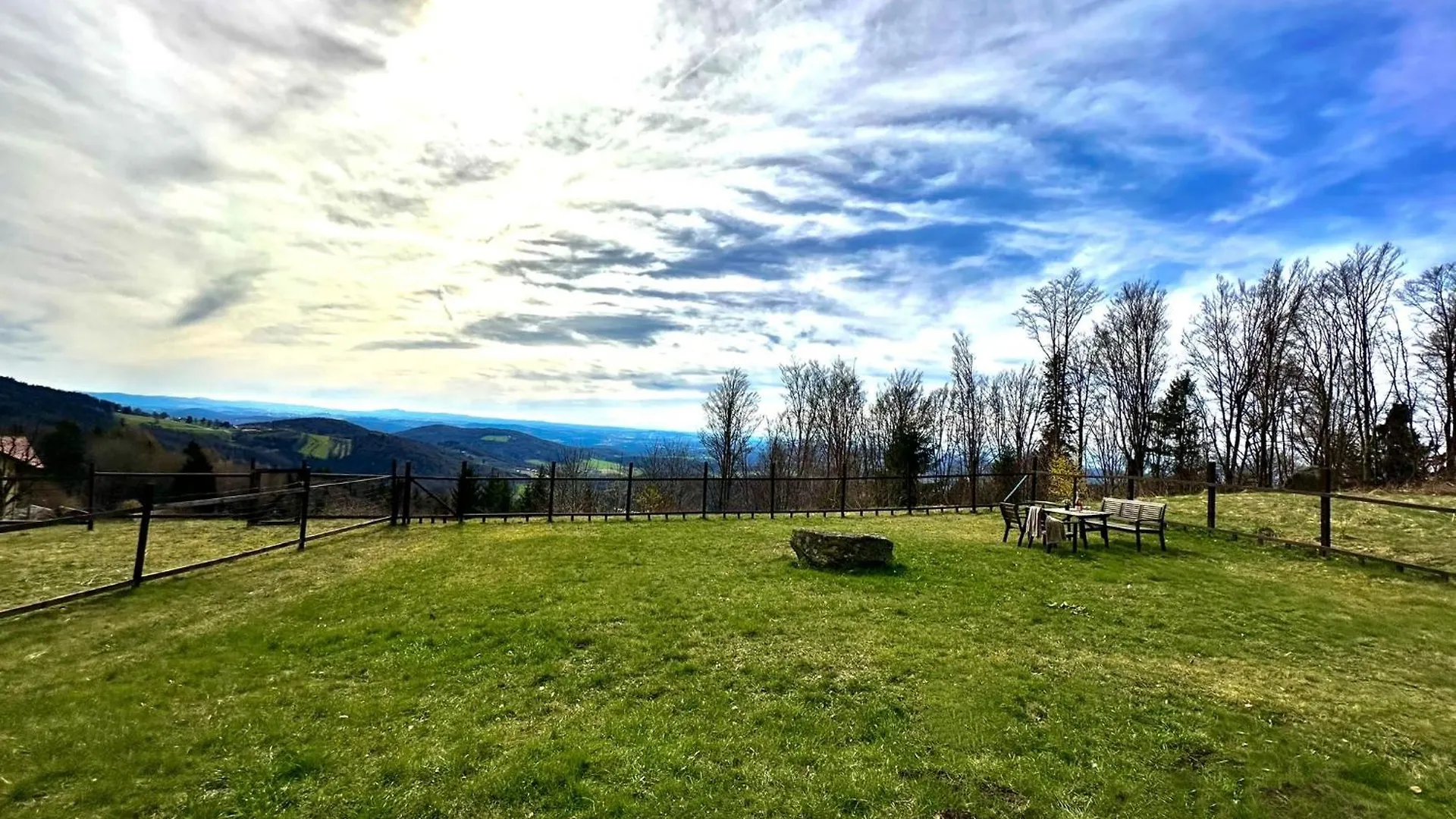 Gemuetliches Alpenblick Berg-Bungalow + Grosser Garten + Netflix! Schofweg 0*,