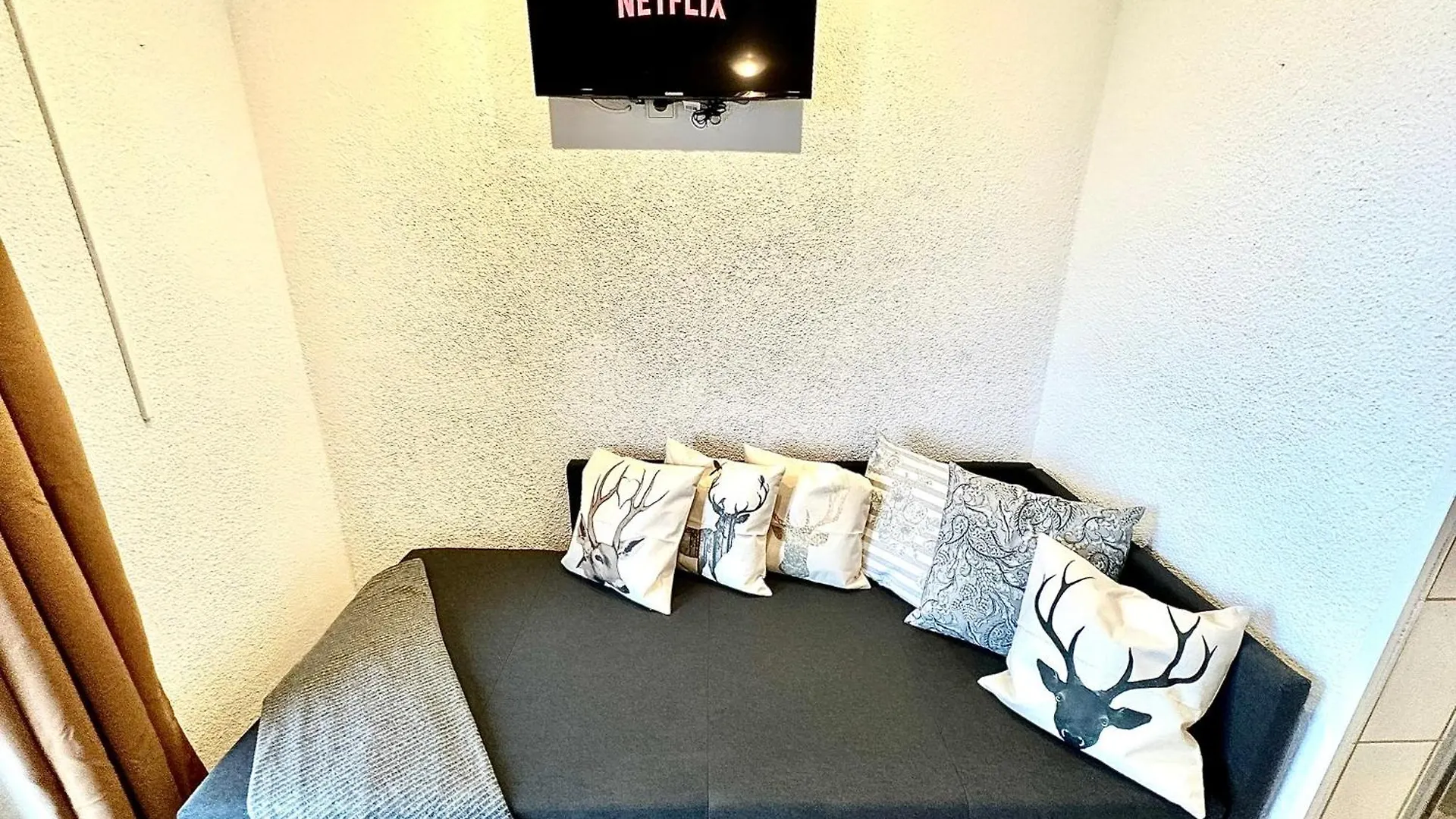 Gemuetliches Alpenblick Berg-Bungalow + Grosser Garten + Netflix! Schofweg Germany