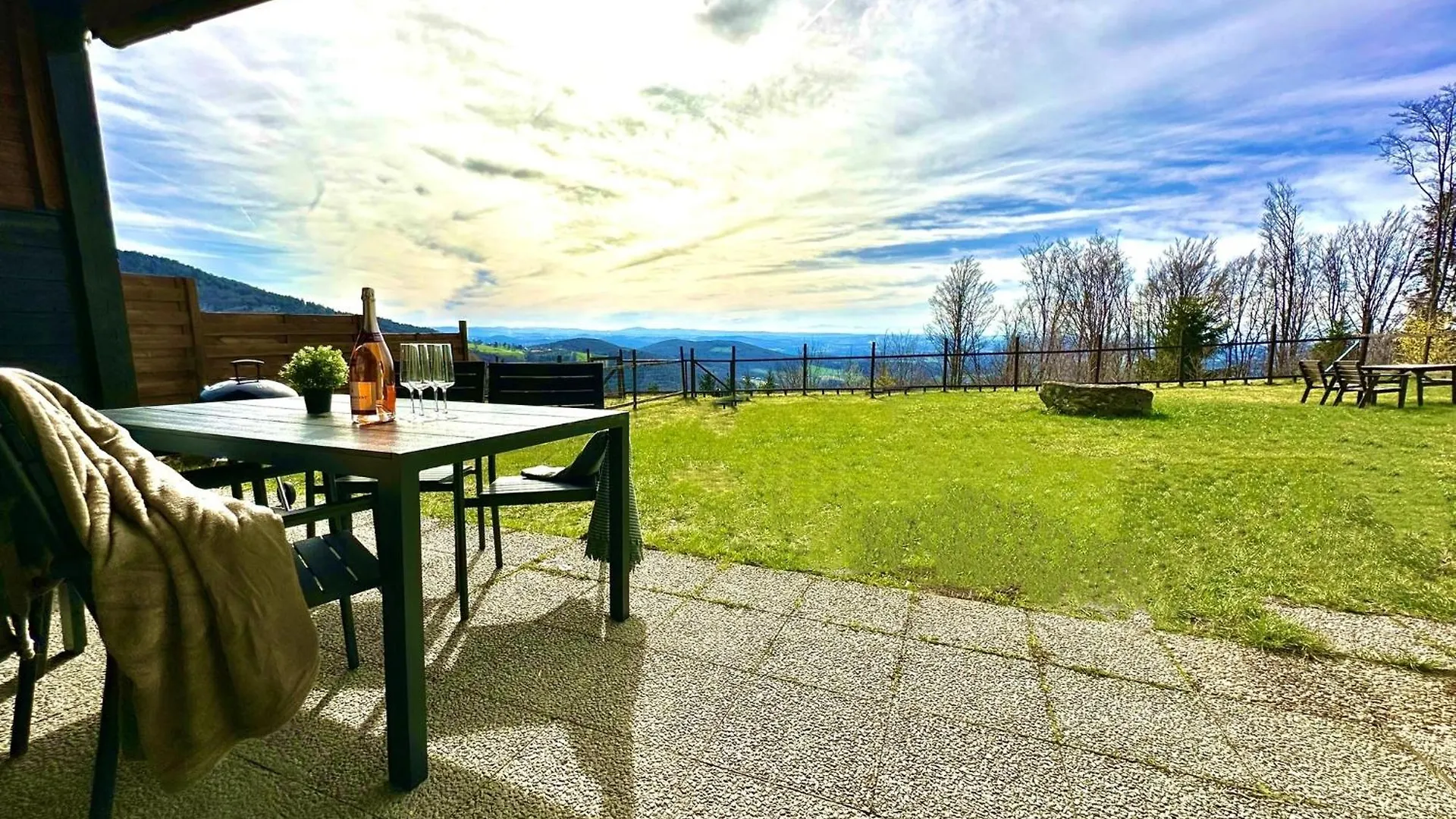Holiday home Gemuetliches Alpenblick Berg-Bungalow + Grosser Garten + Netflix! Schofweg Germany